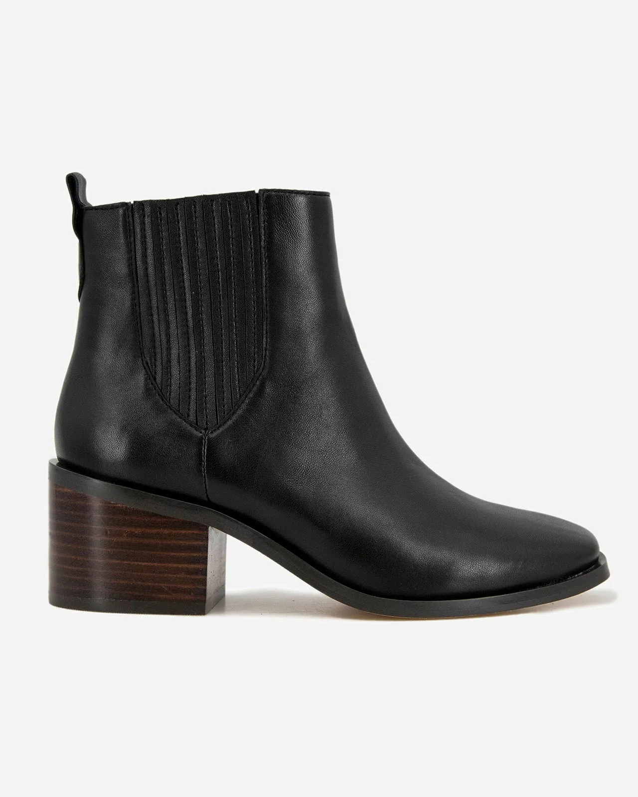 Amalie Chelsea Bootie in Black