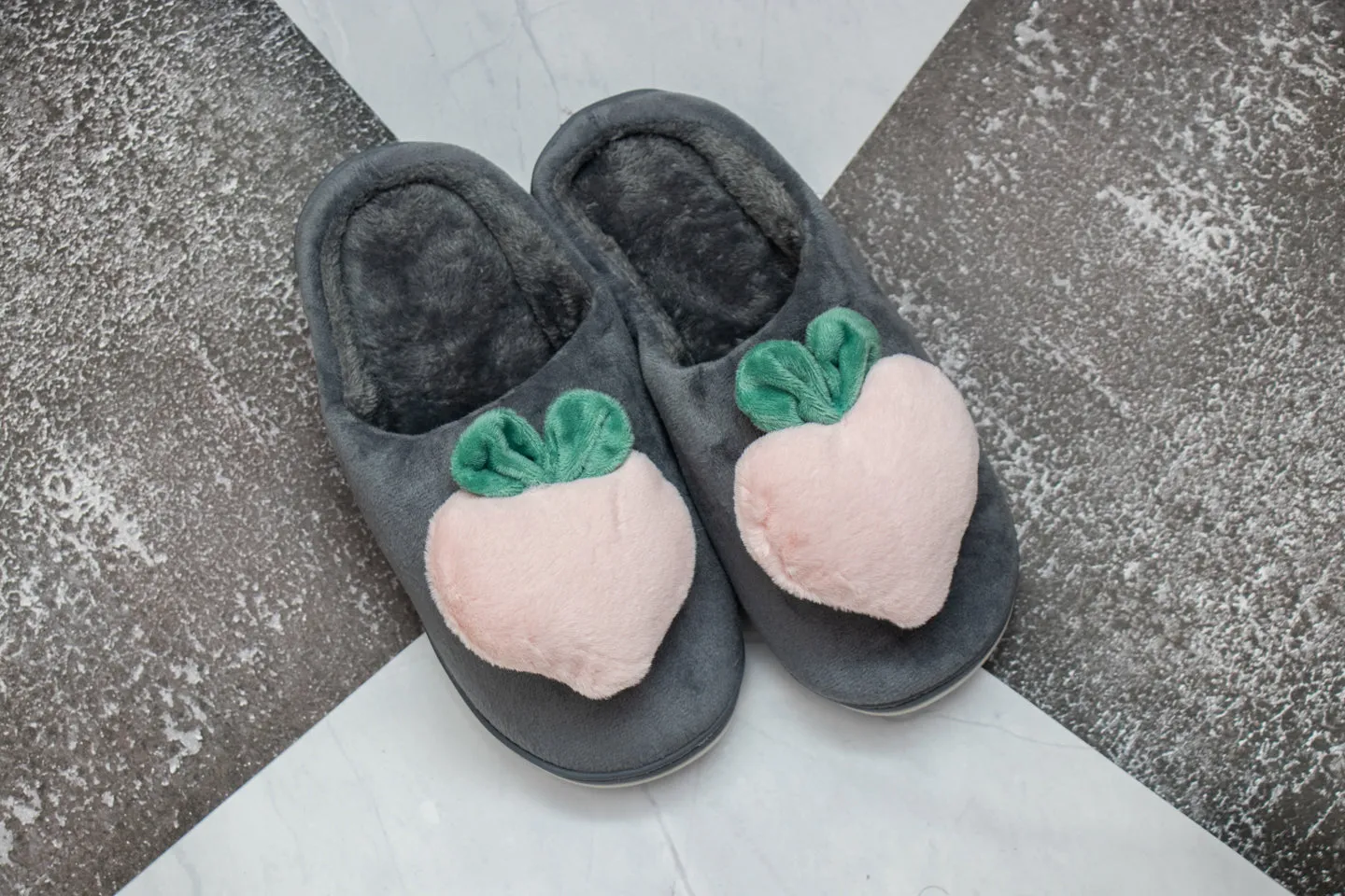 Brauch Women's Grey Fur Heart Apple Winter Slippers