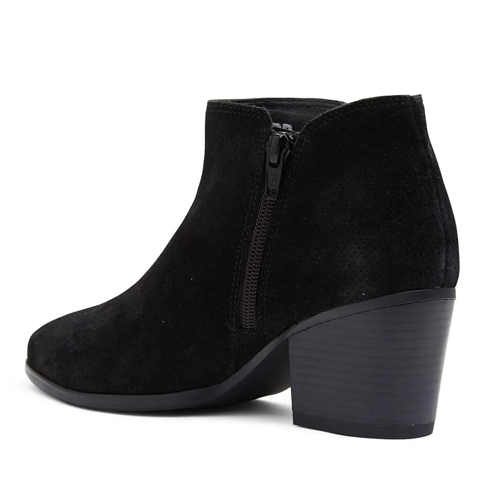 Dart Boot in Black Suede