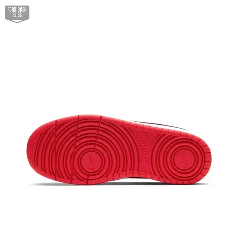 Nike Court Borough Low2