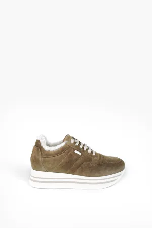 Suede sneakers taupe